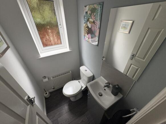 4 bed Detached for sale Image 12