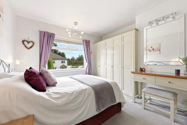 3 bed Semi-Detached for sale Image 9