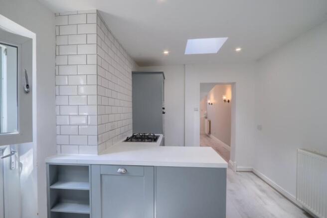 2 bed Terraced for sale Image 5