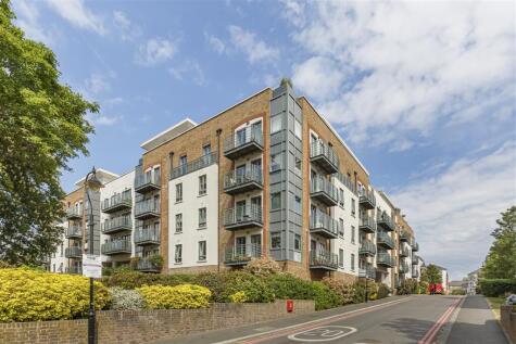 Holford Way, SW15