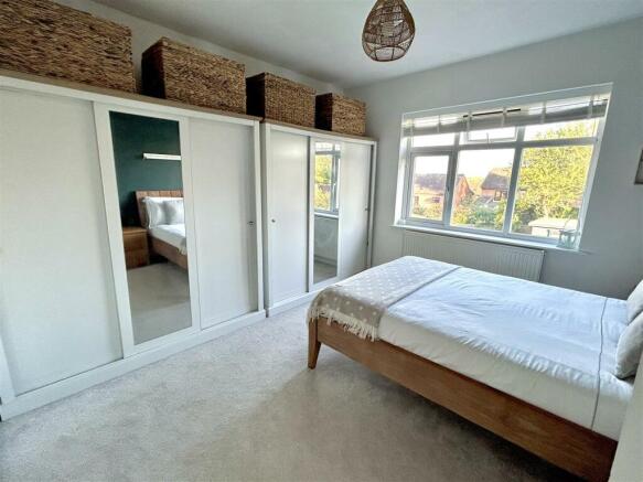 master bedroom pic 2.JPG