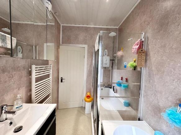 3 bed End of Terrace for sale Image 8