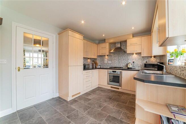 Kitchen (2)