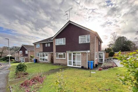 Birkdale Court, Broadstone