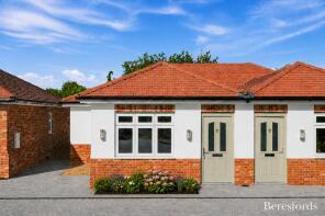 2, Gadsden Close, Upminster RM14 1PD