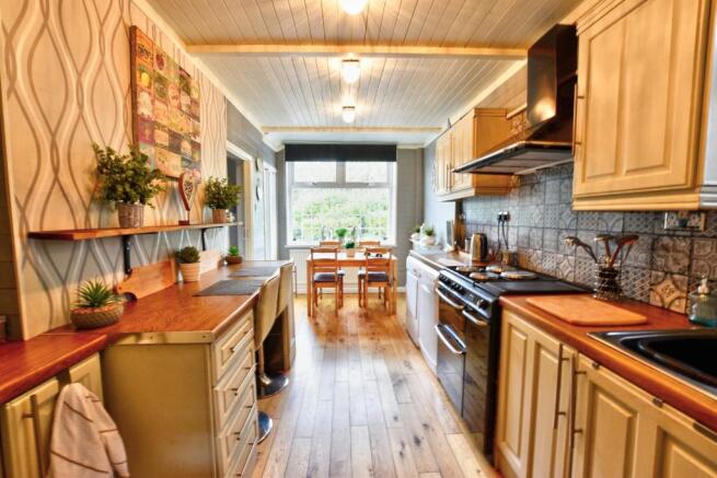 Kitchenedit.jpg