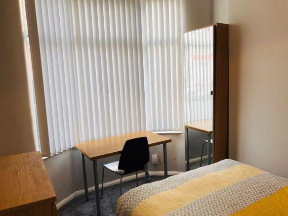 3 bed Town House to rent Image 9