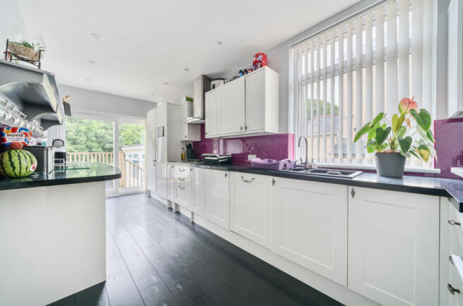 1332259-10-6890a0...