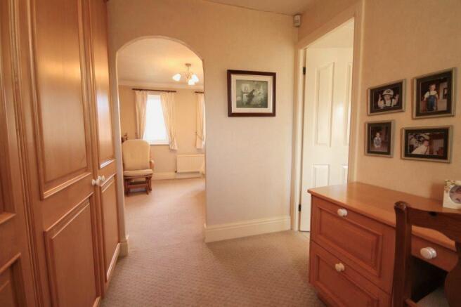 14 Crofters Drive, COTTINGHAM (62)_lzn.jpg