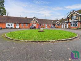 2b, The Clock House, Watling Street, Little Brickhill MK17 9NR