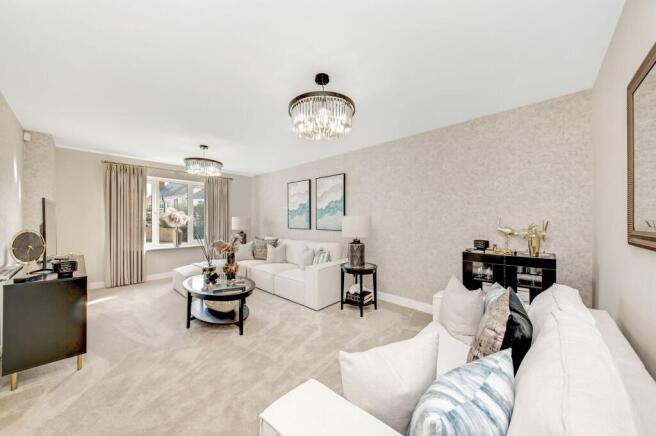 5 bed Detached for sale Image 9