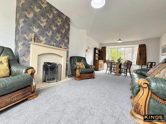 3 bed Semi-Detached for sale Image 4