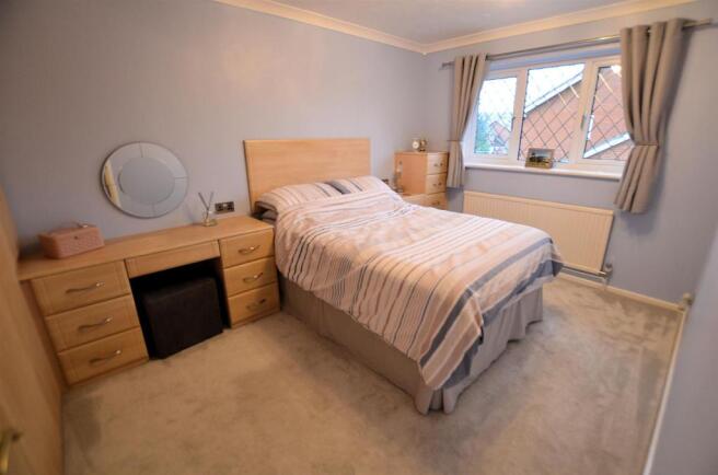 Bedroom 1.jpg