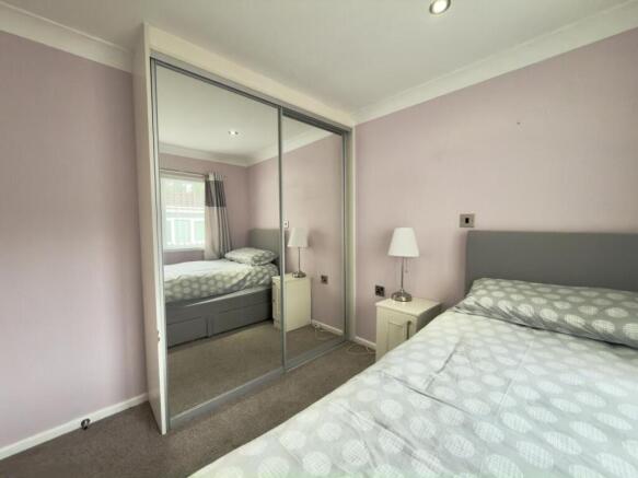 2 bed Park Home for sale Image 10