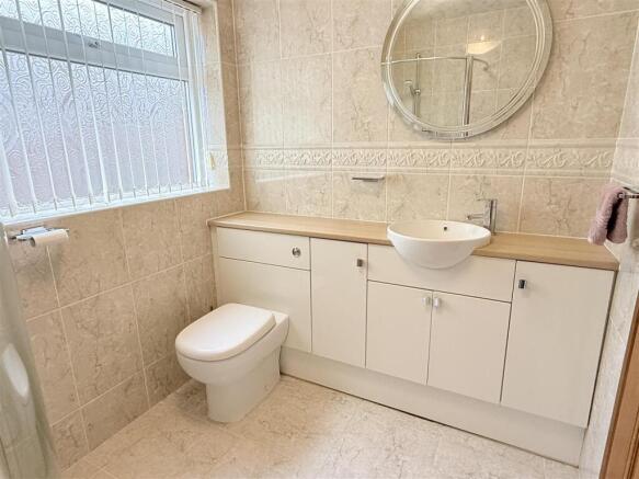 3 bed Detached Bungalow for sale Image 8