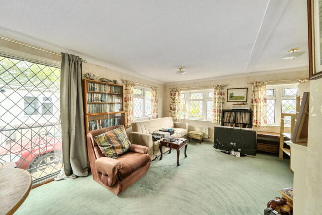2 bed Park Home for sale Image 10