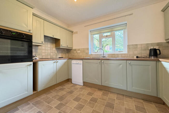 14 PG Kitchen