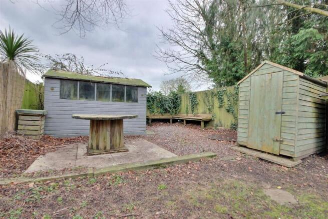 3 bed Semi-Detached for sale Image 12
