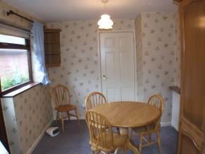 Kitchen/ Dining