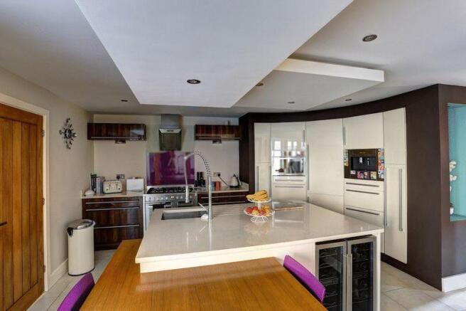 Fitted kitchen...