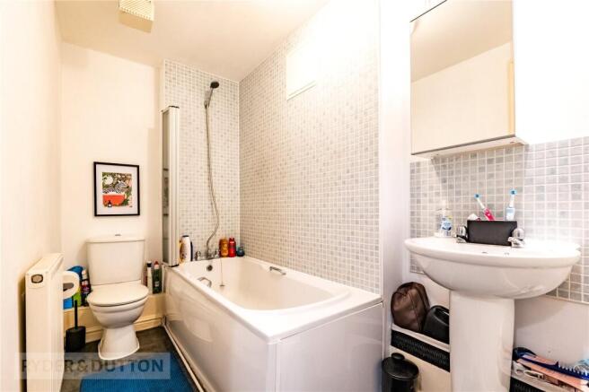 2 bed Apartment for sale Image 11