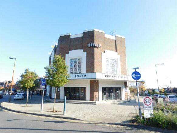 Broadway Hotel