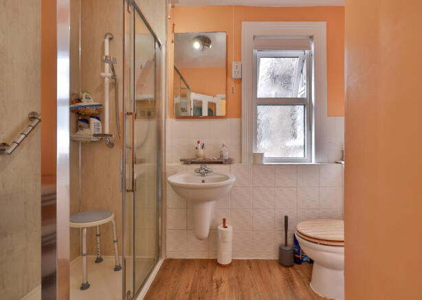 3 bed Town House for sale Image 11
