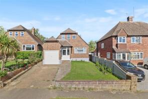 42, Harebeating Crescent, Hailsham BN27 1JL