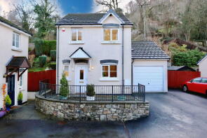 8, Llwyn Melin, Abergavenny NP7 0LJ