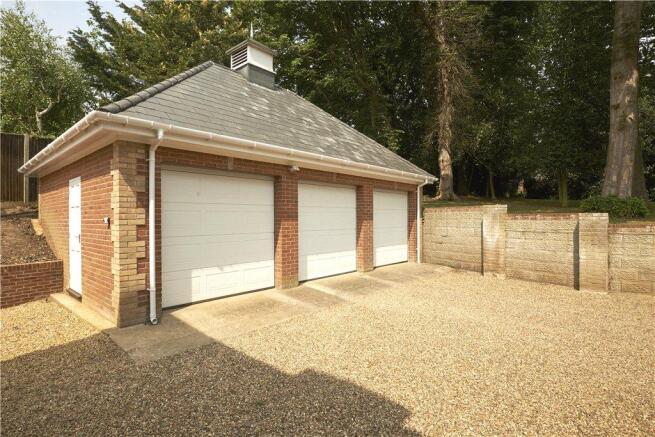 Triple Garage