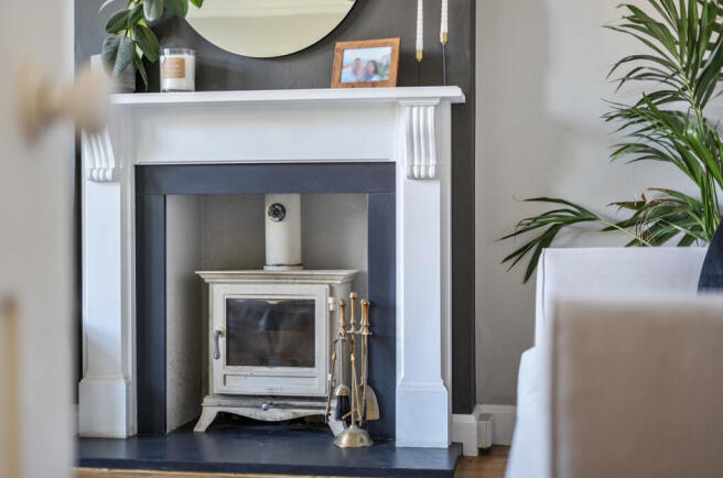 1357872-9-68d5578...