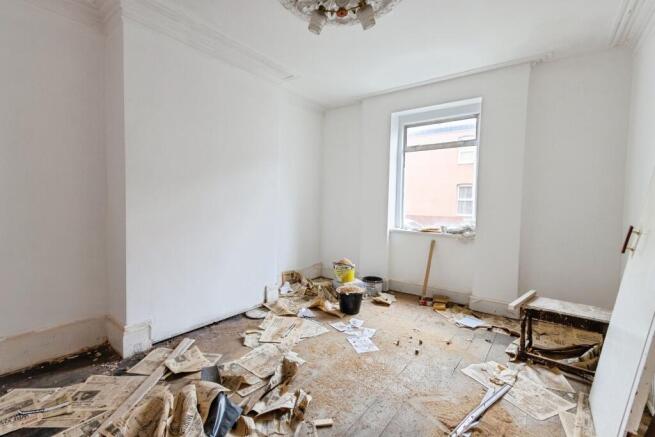 3 bed Terraced for sale Image 4
