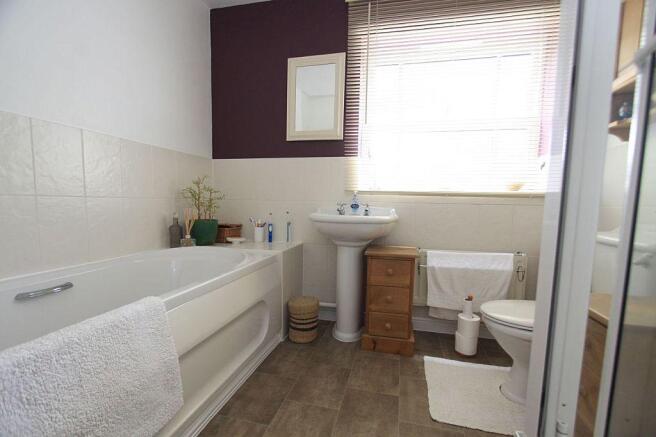 En-suite Bathroom