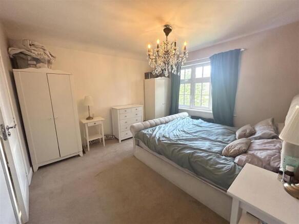 3 bed Detached for sale Image 12