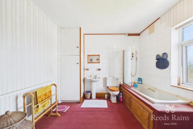 2 bed Semi-Detached for sale Image 8