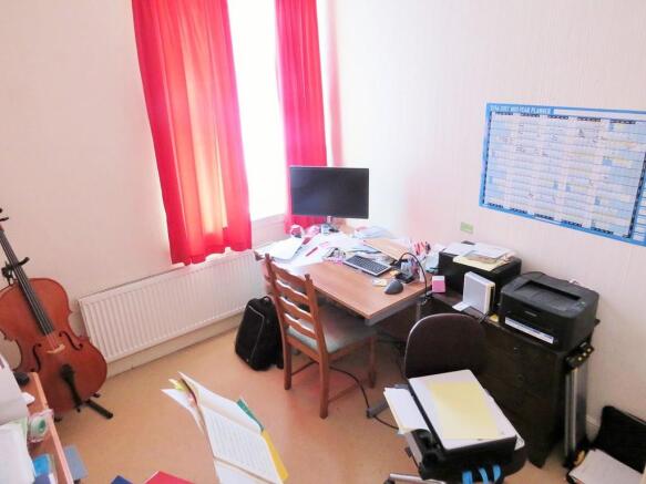 Photo 8