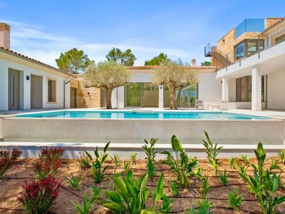 238681168_original.j