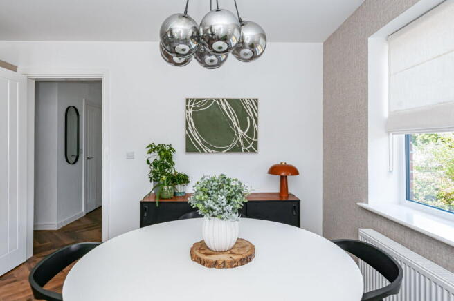 3 bed Semi-Detached for sale Image 10