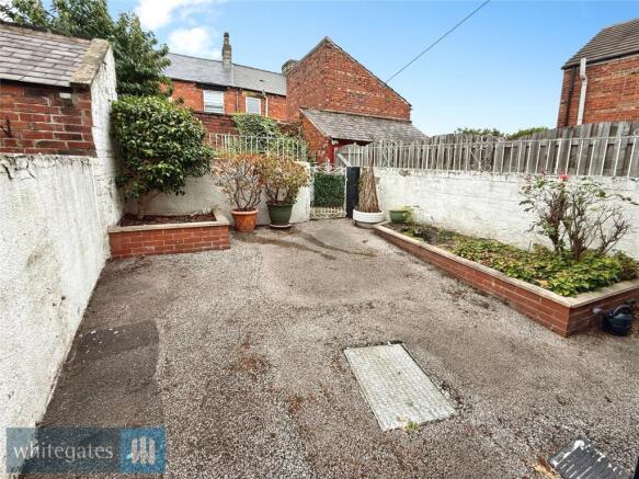 3 bed Terraced for sale Image 12
