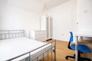 50, Portree Street, London E14 0HT