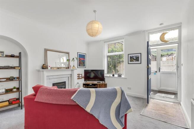3 bed Terraced for sale Image 4
