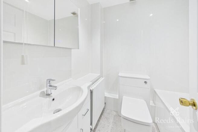 2 bed End of Terrace to rent Image 11