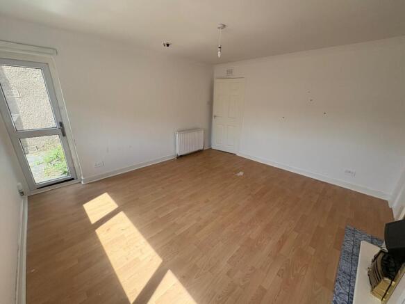 Livingstone Terrace, Irvine, KA12 9JT photo 4
