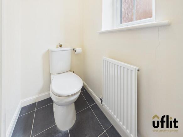 3 bed Semi-Detached for sale Image 12