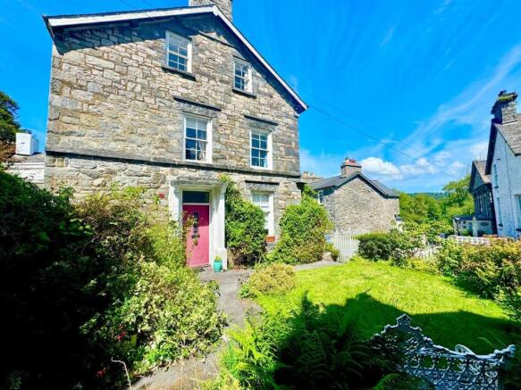 PHOTO-2025-08-13-23-17-29 (5).jpg