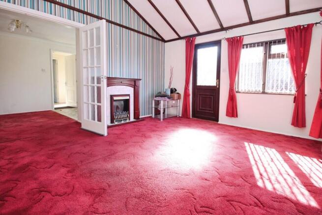 Lime Close, Torksey, Lincoln photo 4