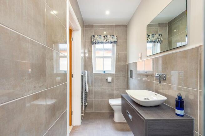 Master Bedroom En-Suite