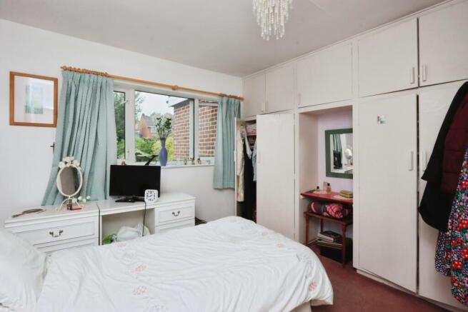 3 bed Semi-Detached for sale Image 12