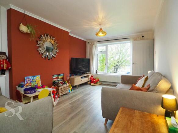 Lounge/ Dining Room