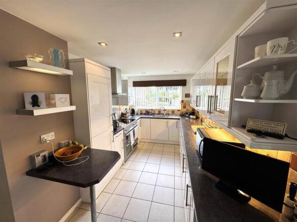 kitchen.jpeg
